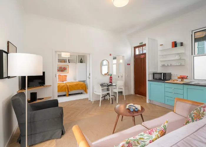 Bela De Santiago I By An Island *