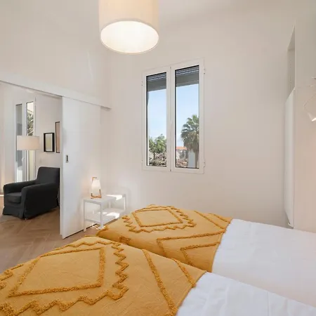 Bela De Santiago I By An Island * Funchal (Madeira)